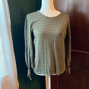 JONES NEW YORK STRIPED TIE 3/4 SLEEVE SHIRT